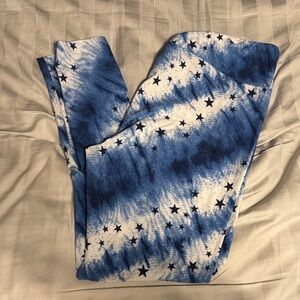 NWOT LuLaRoe TC Tall and Curvy Americana Patriotic Blue and White Star Leggings